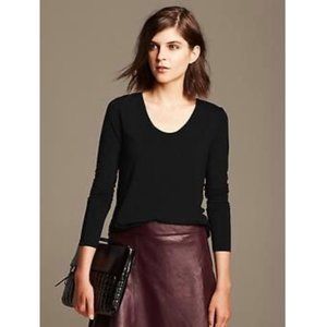 Banana Republic size 4P Brown Faux Leather Skirt